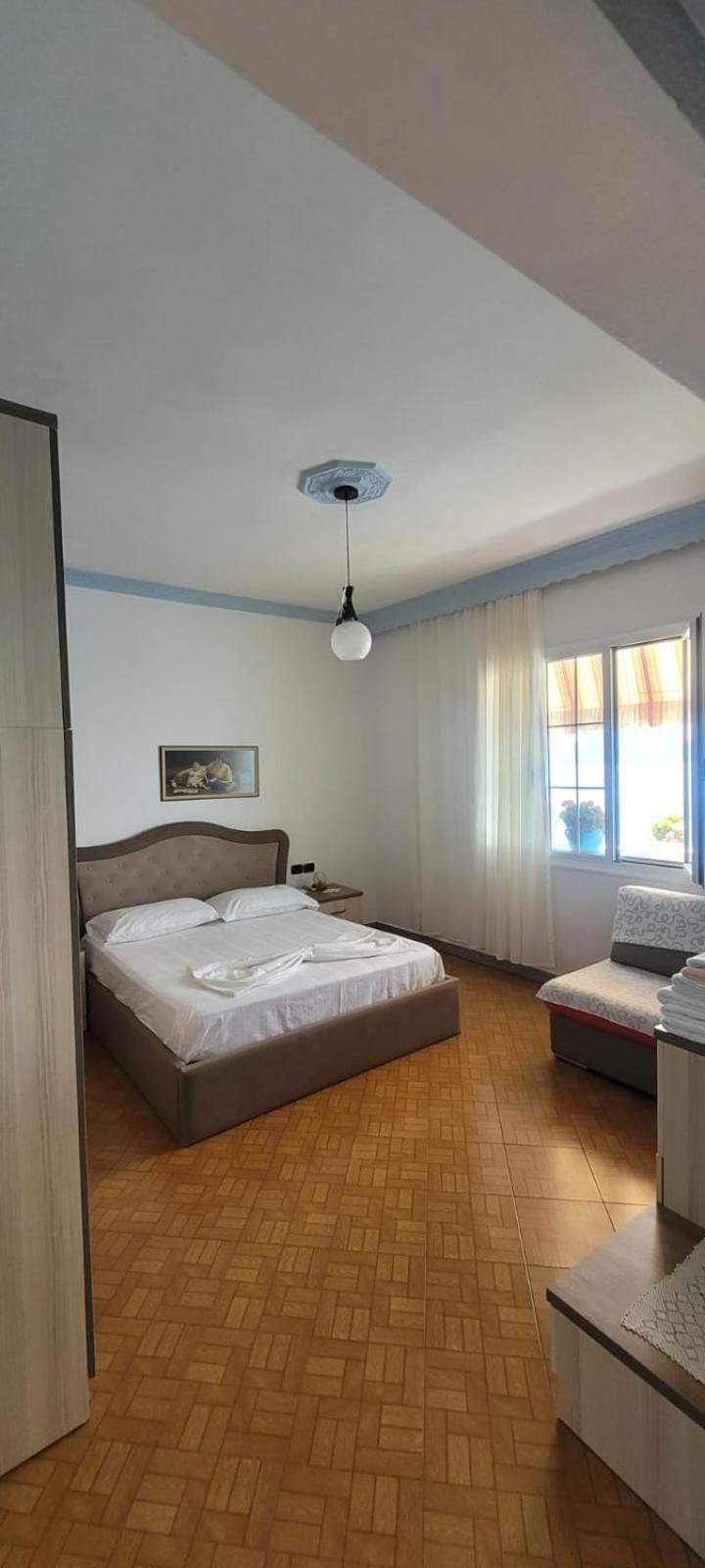 Vila Pashaj Vlorë エクステリア 写真